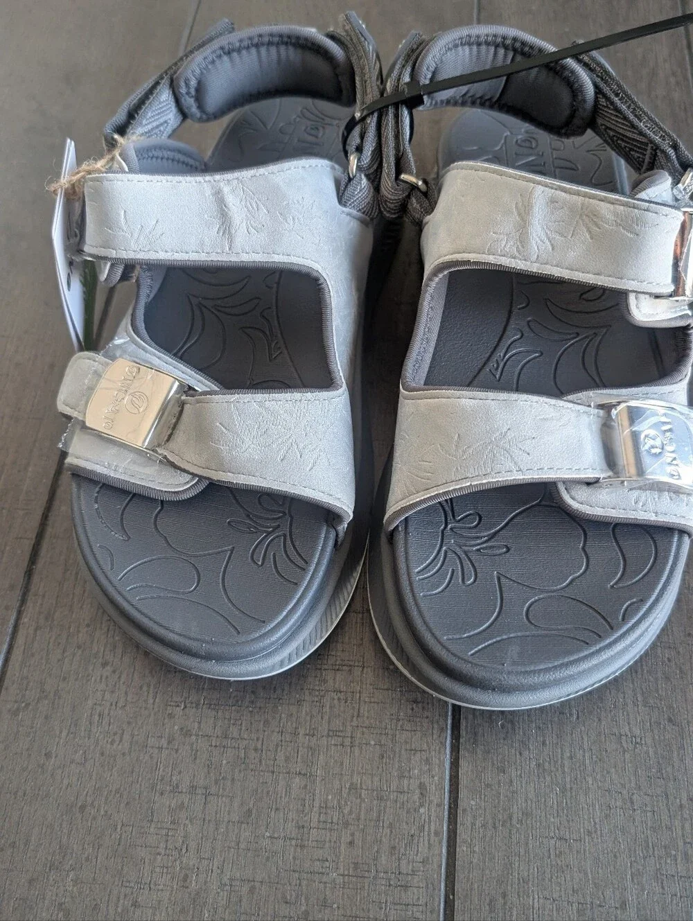 Women's Gray Adjustable Sandals - Comfort Straps